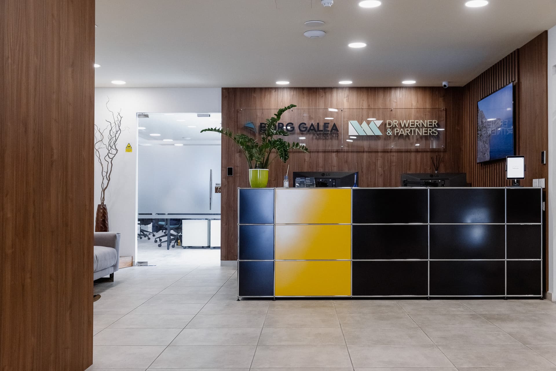 Receptie van het kantoor van Dr. Werner & Partners in Malta