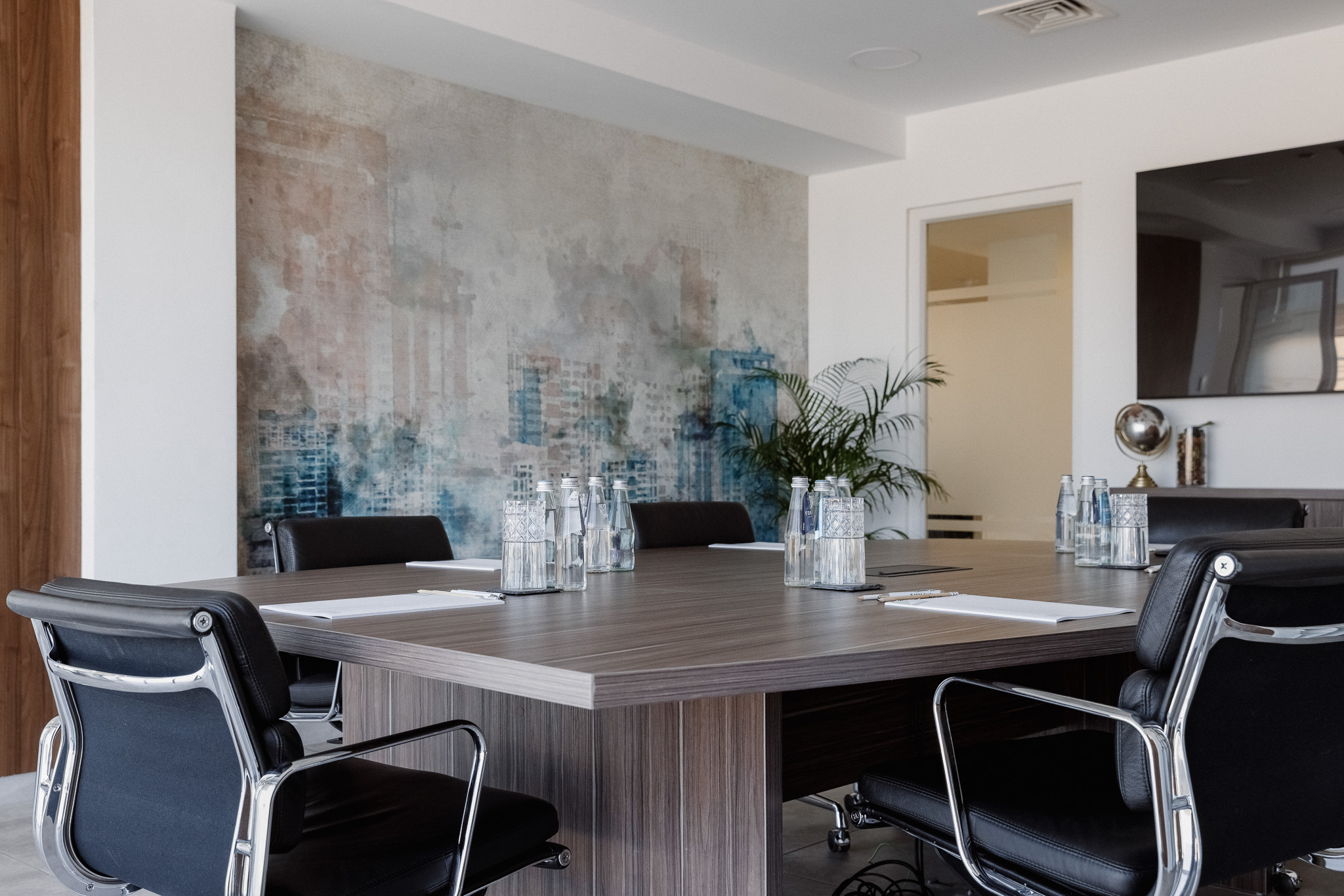 DW&P meeting room with artistic elements