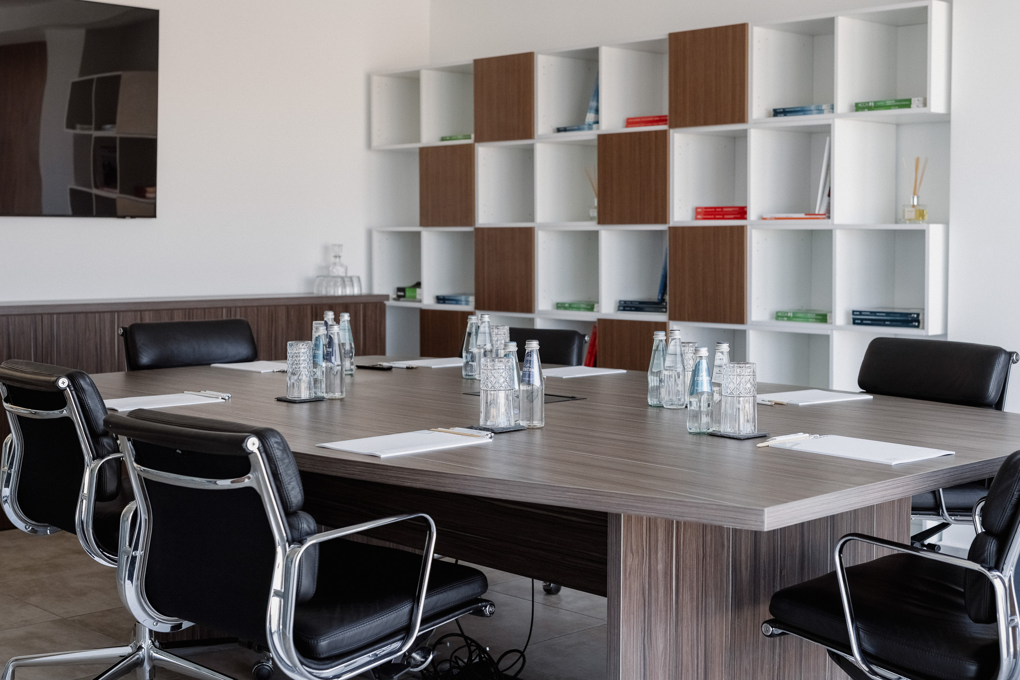 Meeting area with sea view at the firm